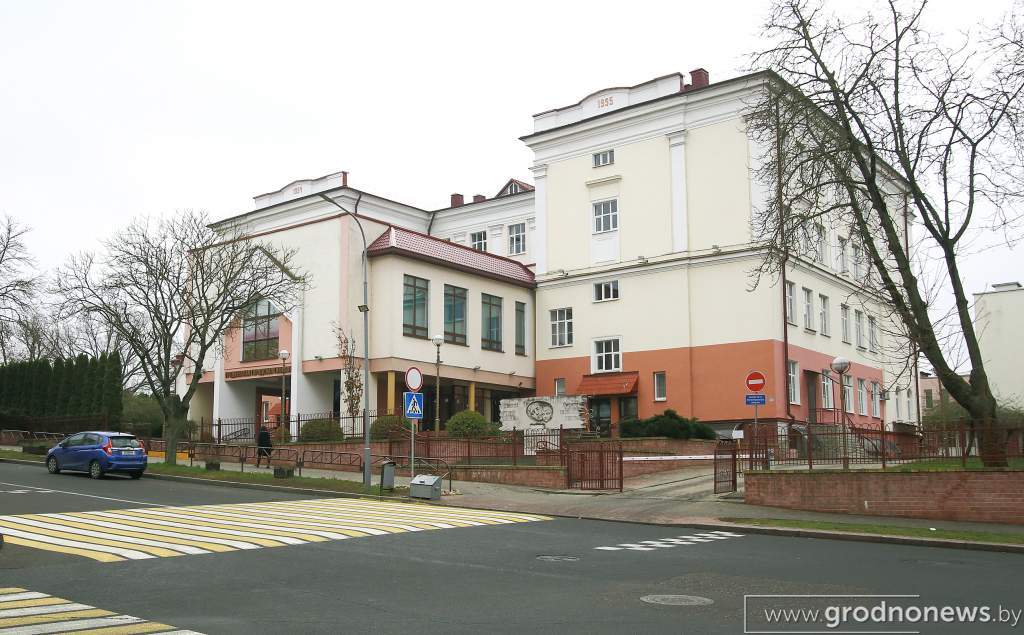 улица Парижской Коммуны
