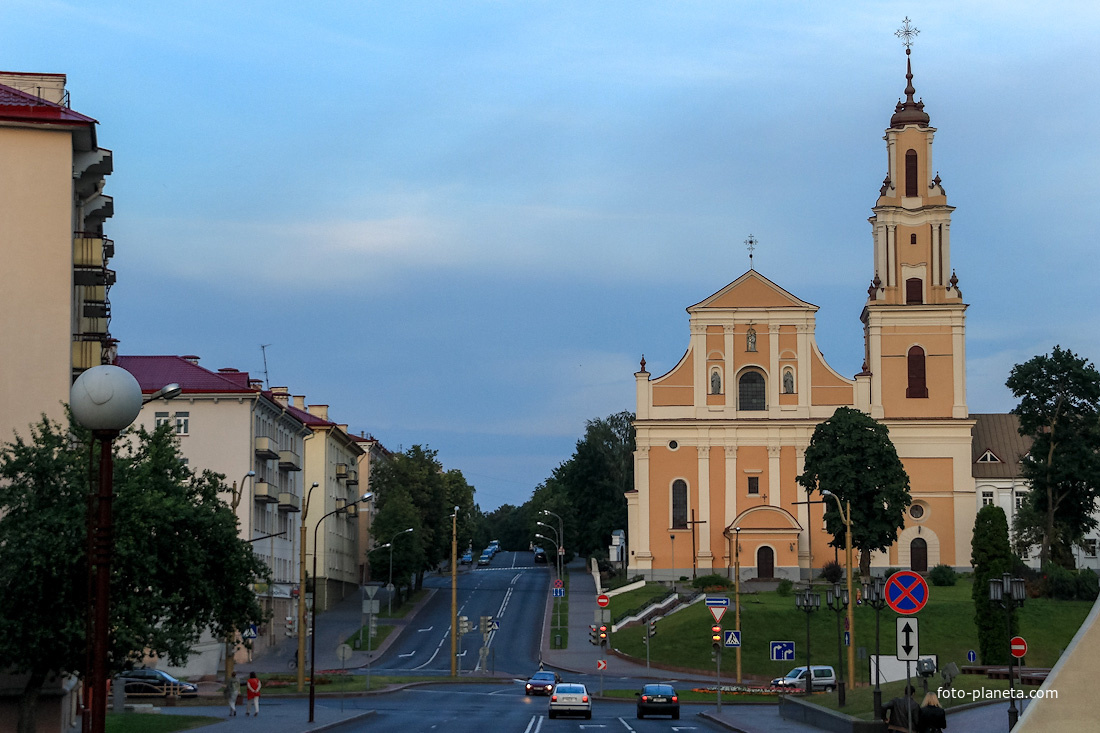 улица Парижской Коммуны