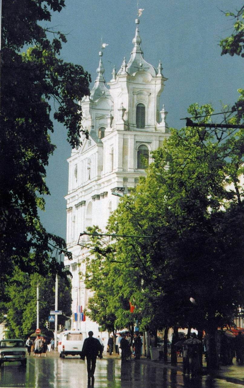 Ул. Карла Маркса, дом №1. Дворец Стефана Батория XVI в.
