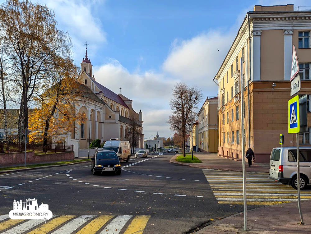 улица Парижской Коммуны